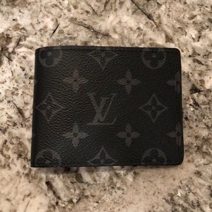 Louis Vuitton men’s multiple wallet